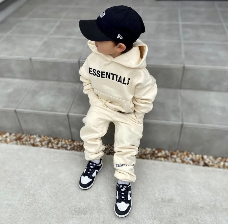 KIDS ESSENTIALS HOODIE + FREE TRACKPANTS