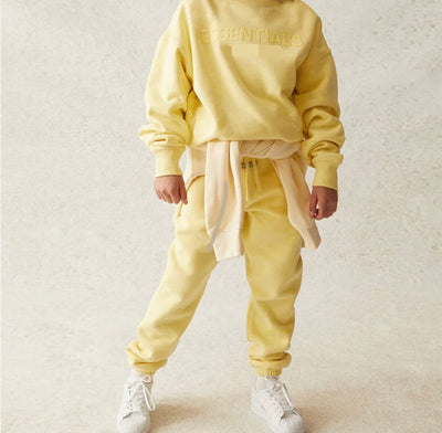 KIDS ESSENTIALS HOODIE + FREE TRACKPANTS