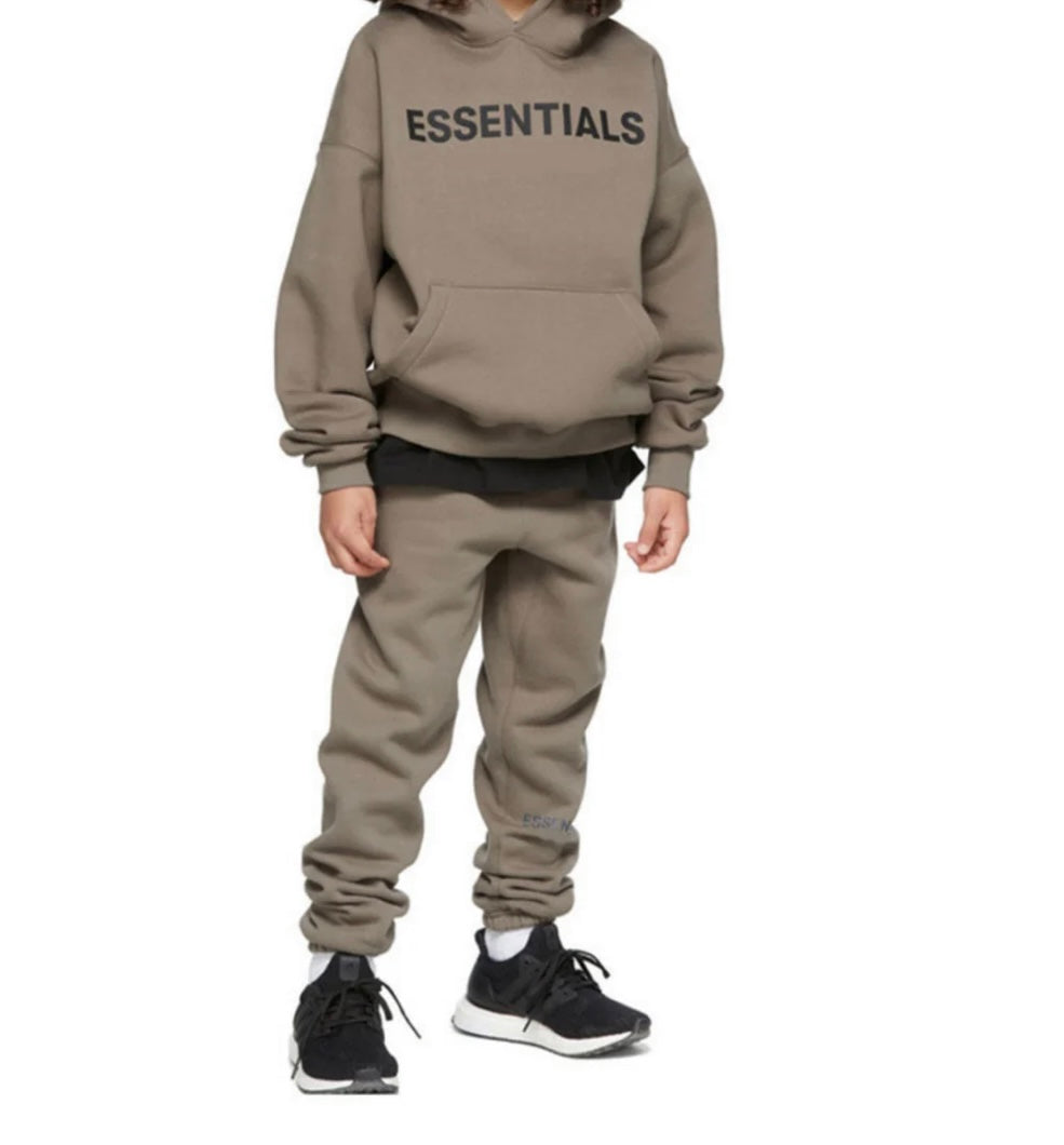 KIDS ESSENTIALS HOODIE + FREE TRACKPANTS